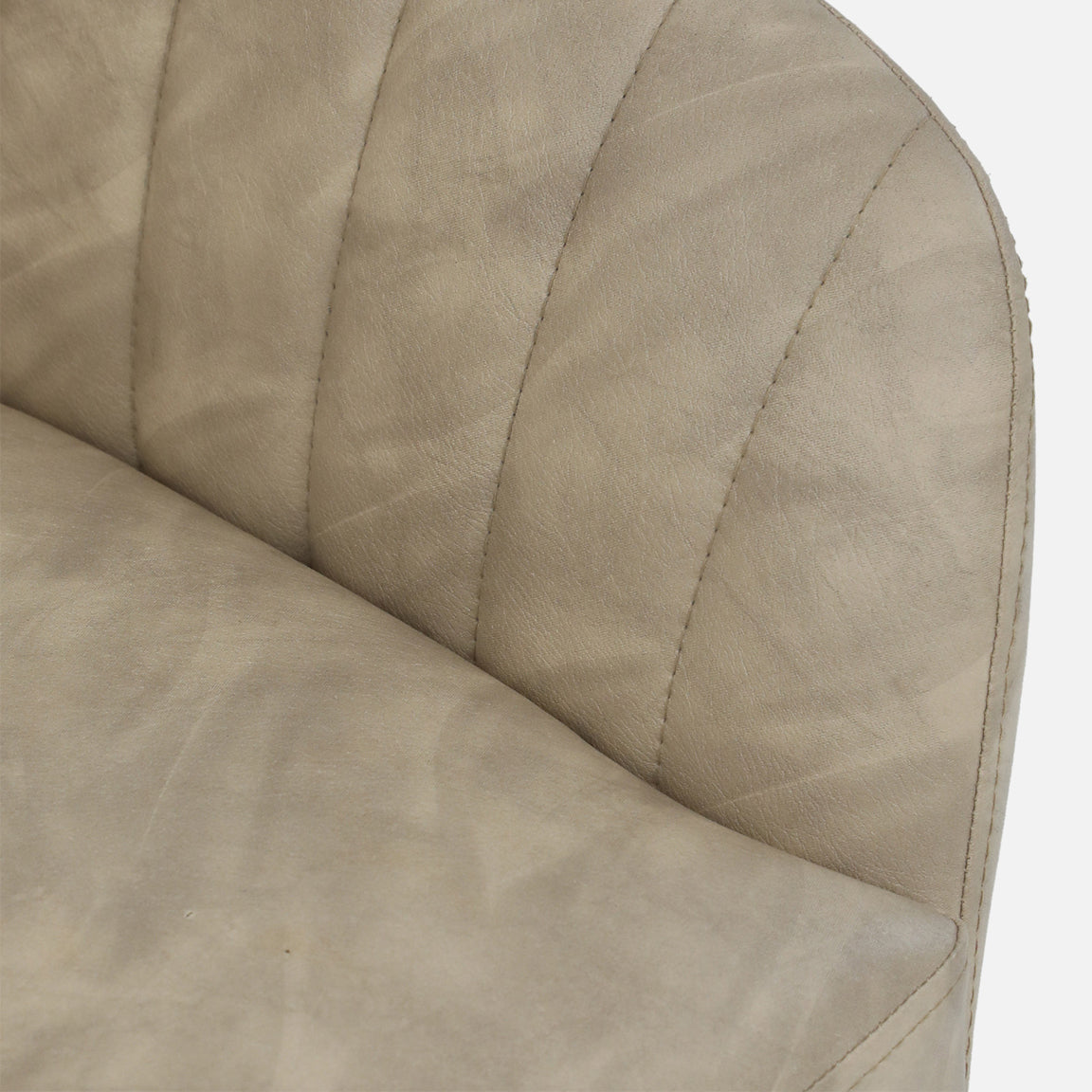 Leatherette Seat and Metal Legs Chair in Gold Finish - close-up detail